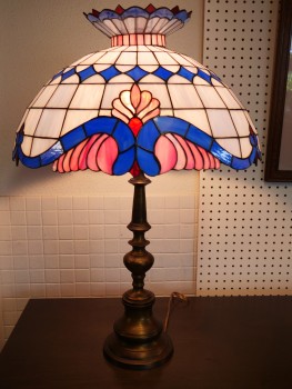 04-23 Tiffany lamp Sphere on