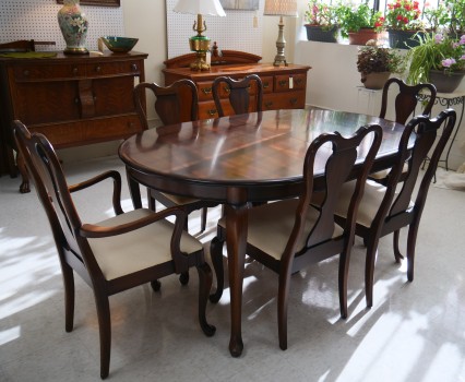Gibbard Dining Table with Chairs 