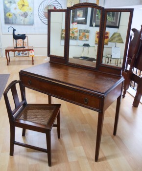 Vanity with Chair 