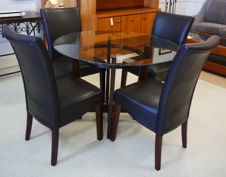Table with Chairs 
